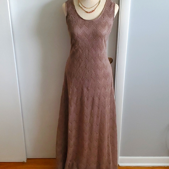 Sharagano Lace Overlay Sleeveless Maxi Dress - Picture 2 of 4